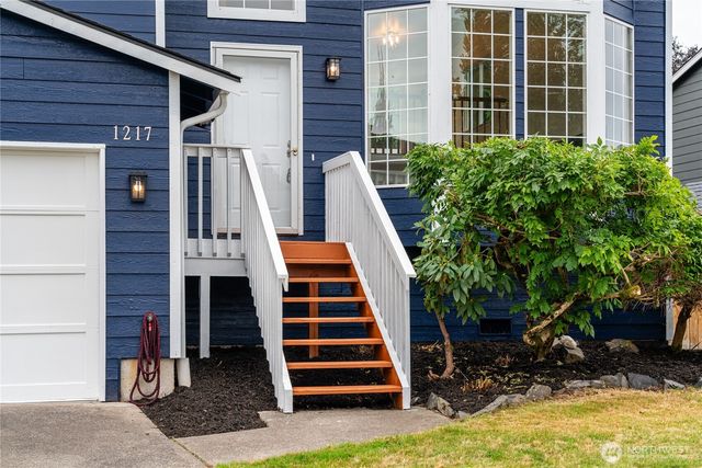 1217 85th Drive NE, Lake Stevens, WA 98258