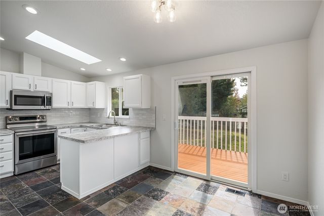 1217 85th Drive NE, Lake Stevens, WA 98258