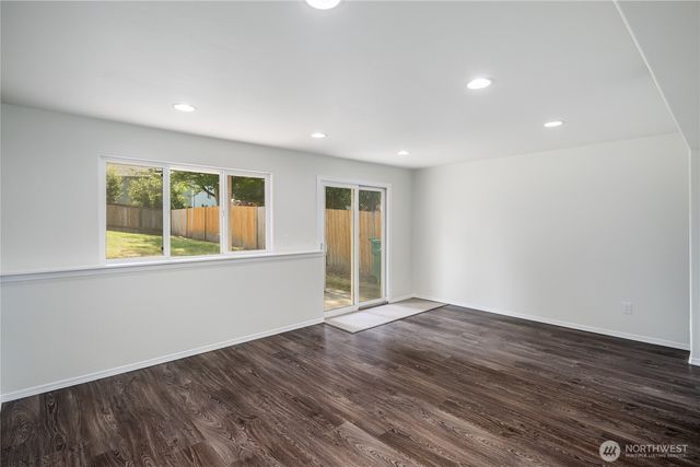 1217 85th Drive NE, Lake Stevens, WA 98258