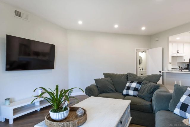 7336 Mission Dam Ter Unit 199, Santee, CA 92071