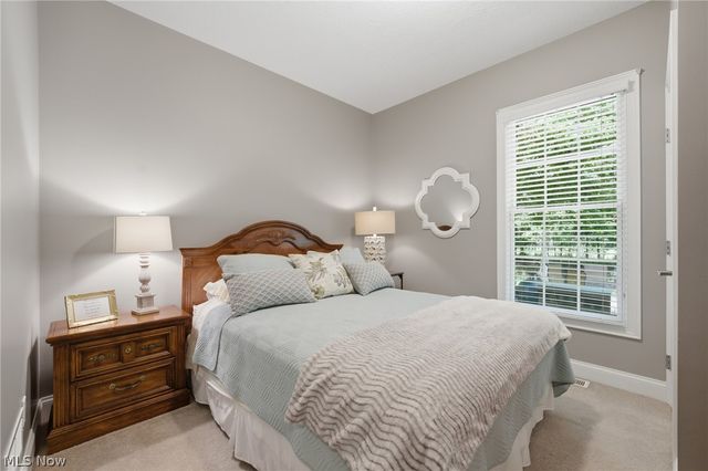 255 Pamilla Circle, Avon Lake, OH 44012