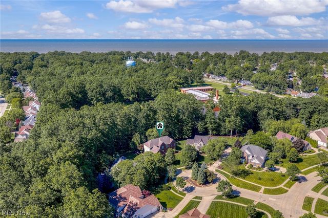 255 Pamilla Circle, Avon Lake, OH 44012