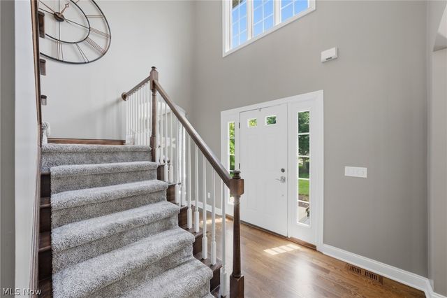 255 Pamilla Circle, Avon Lake, OH 44012