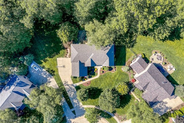 255 Pamilla Circle, Avon Lake, OH 44012
