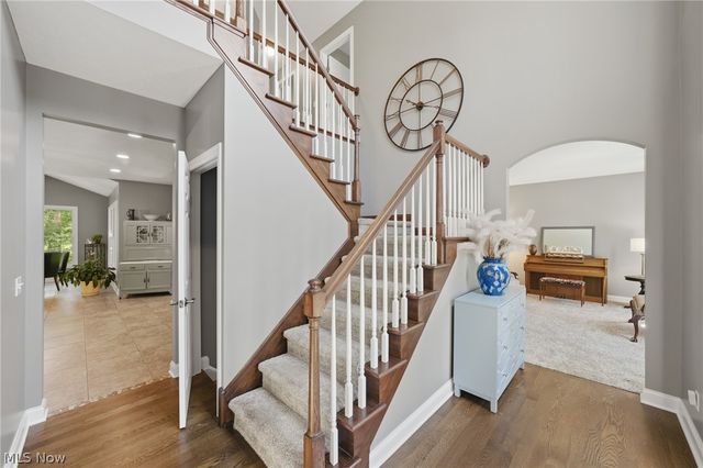 255 Pamilla Circle, Avon Lake, OH 44012