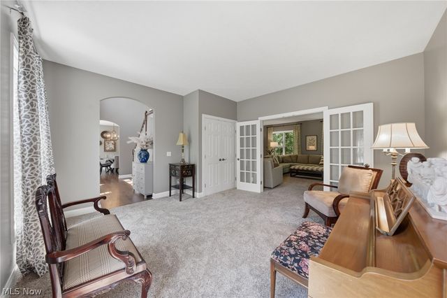 255 Pamilla Circle, Avon Lake, OH 44012