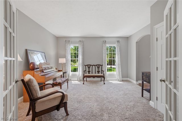 255 Pamilla Circle, Avon Lake, OH 44012