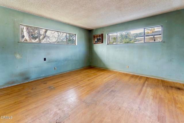 710 E Walnut Avenue, Burbank, CA 91501