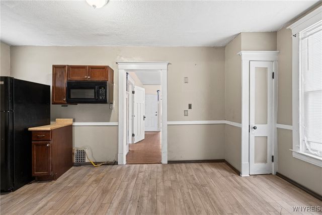 361 East North Street S, Buffalo, NY 14204