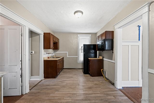 361 East North Street S, Buffalo, NY 14204