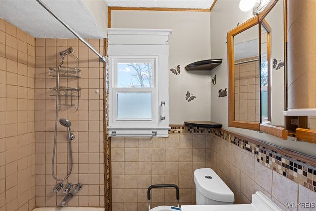 361 East North Street S, Buffalo, NY 14204