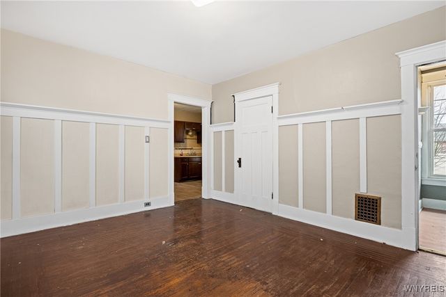 361 East North Street S, Buffalo, NY 14204