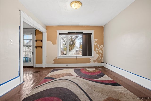 361 East North Street S, Buffalo, NY 14204