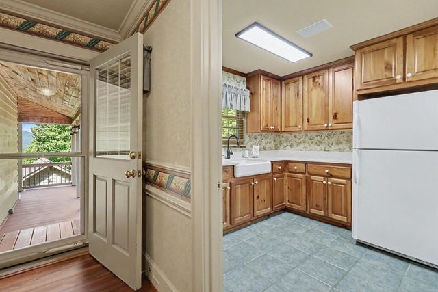 1035 Summit Way, Blairsville, GA 30512