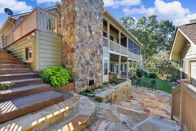 1035 Summit Way, Blairsville, GA 30512