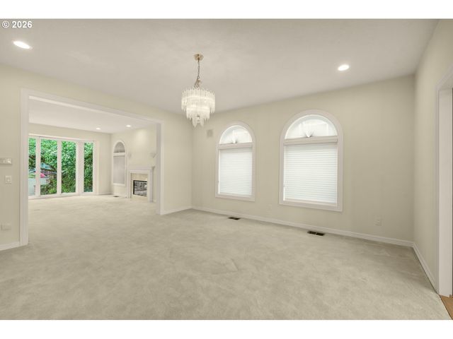 9101 Ne CLIFF St, Portland, OR 97220