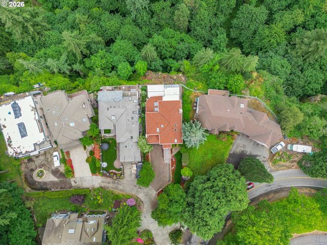 9101 Ne CLIFF St, Portland, OR 97220