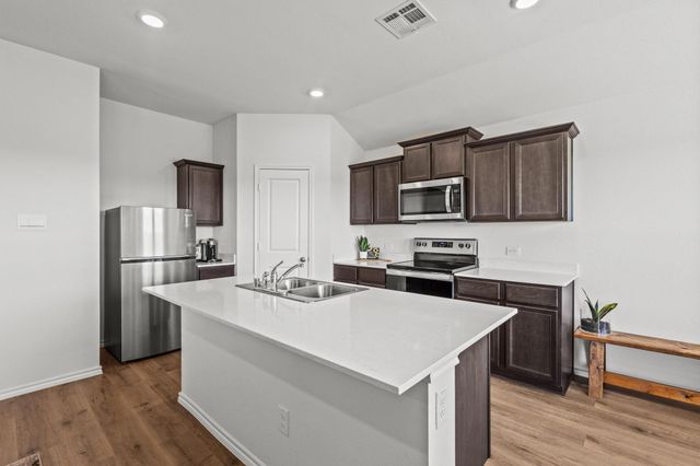 120 Creek End Drive, Princeton, TX 75407