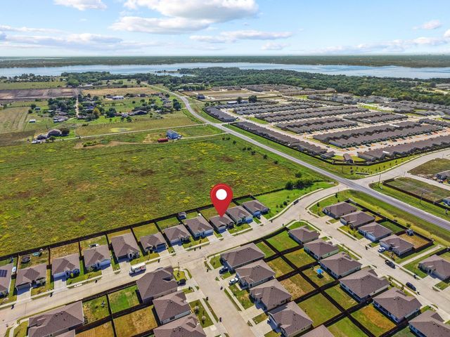 120 Creek End Drive, Princeton, TX 75407