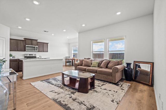 120 Creek End Drive, Princeton, TX 75407