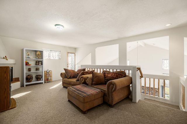 335 Sedillo Road, Tijeras, NM 87059