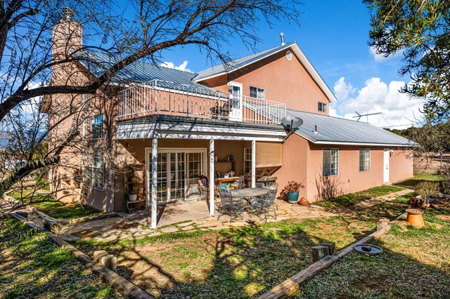 335 Sedillo Road, Tijeras, NM 87059