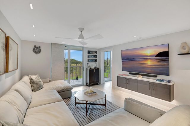 6699 NW 2nd Avenue 313, Boca Raton, FL 33487