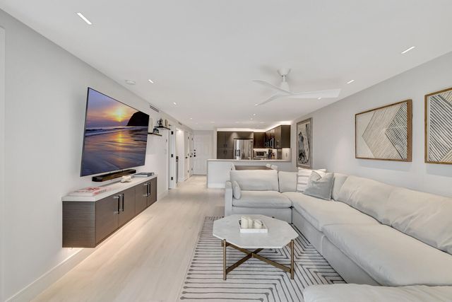 6699 NW 2nd Avenue 313, Boca Raton, FL 33487