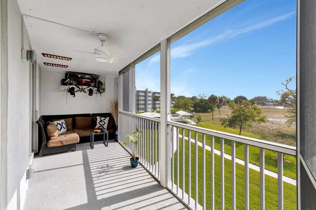 6699 NW 2nd Avenue 313, Boca Raton, FL 33487