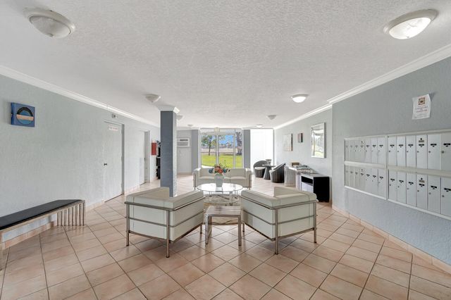 6699 NW 2nd Avenue 313, Boca Raton, FL 33487