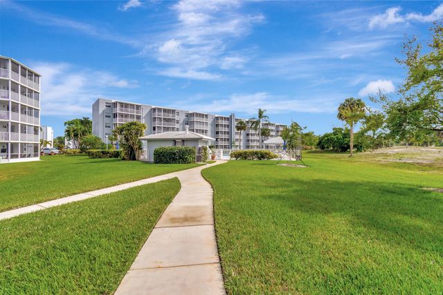 6699 NW 2nd Avenue 313, Boca Raton, FL 33487