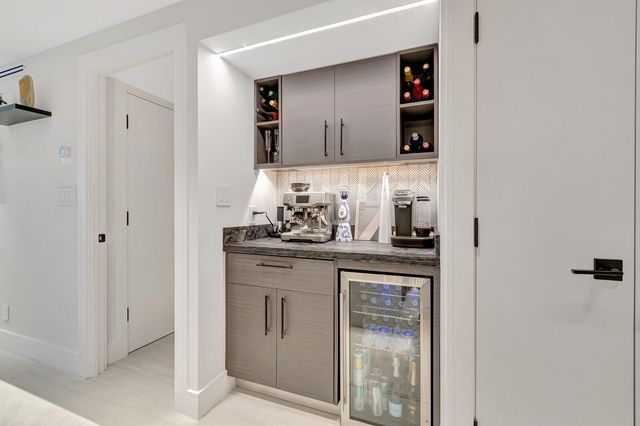 6699 NW 2nd Avenue 313, Boca Raton, FL 33487