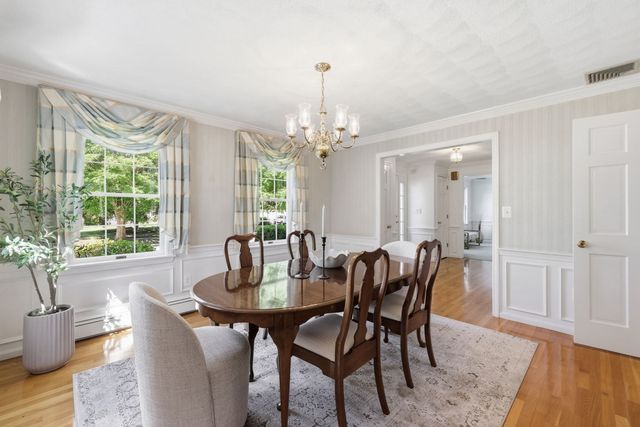 9 Peterson Rd, Peabody, MA 01960