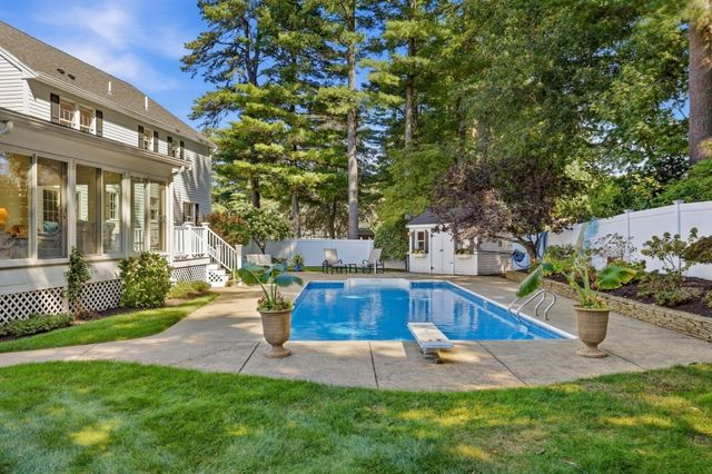 9 Peterson Rd, Peabody, MA 01960