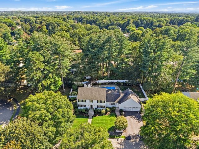 9 Peterson Rd, Peabody, MA 01960
