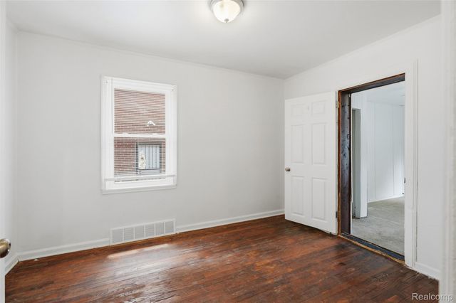 18937 Algonac Street, Detroit, MI 48234