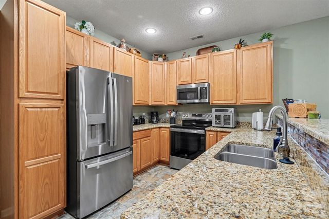 16627 Timber Crossing Road, Charlotte, NC 28213