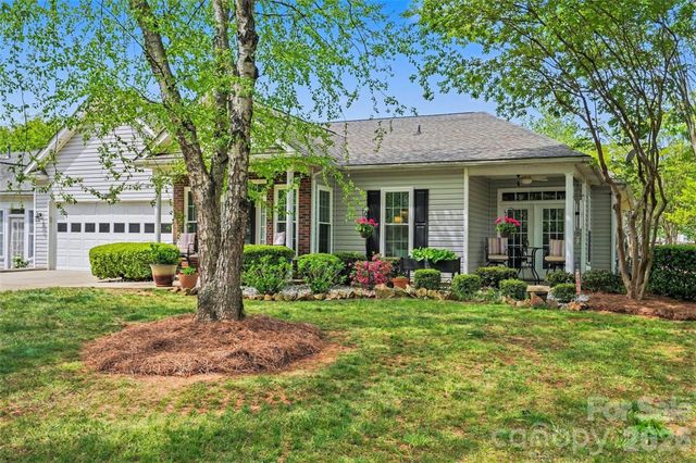 16627 Timber Crossing Road, Charlotte, NC 28213