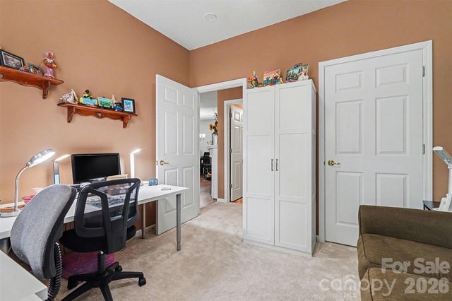 16627 Timber Crossing Road, Charlotte, NC 28213