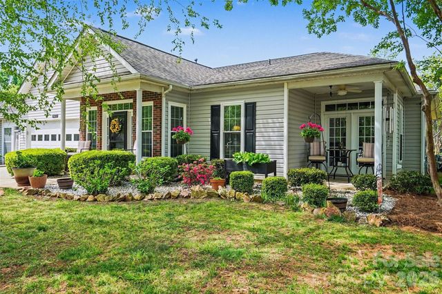 16627 Timber Crossing Road, Charlotte, NC 28213