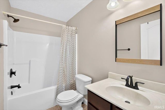 2059 Foxmoor Lane, Lafayette, IN 47905