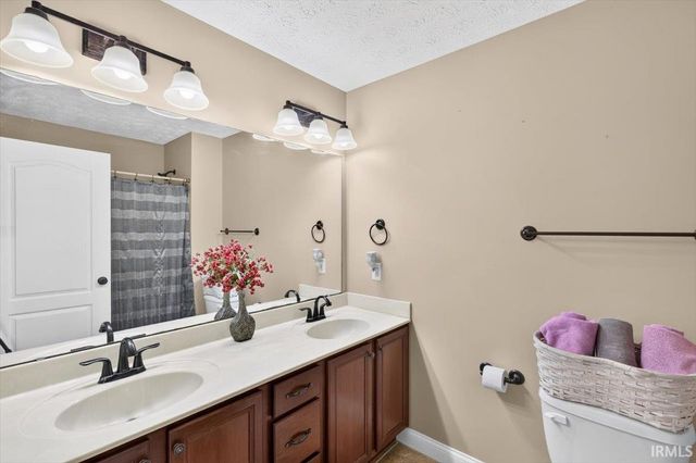 2059 Foxmoor Lane, Lafayette, IN 47905