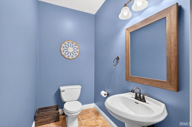 2059 Foxmoor Lane, Lafayette, IN 47905