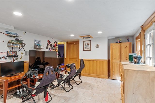 6 Beatty Ln, Easton, MA 02375