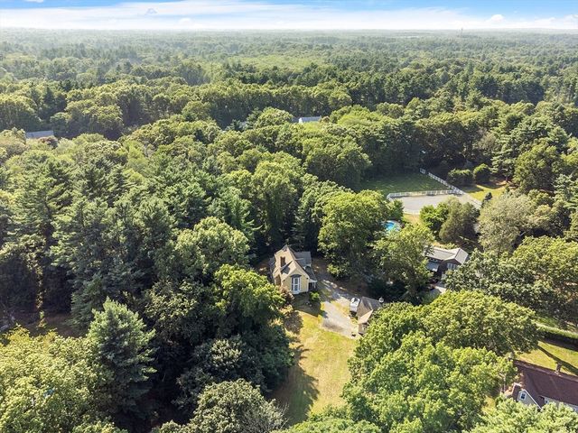 6 Beatty Ln, Easton, MA 02375