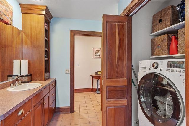 6 Beatty Ln, Easton, MA 02375