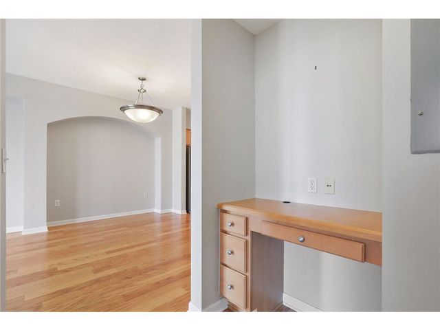 500 E Grant Street 909, Minneapolis, MN 55404