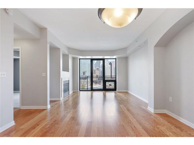 500 E Grant Street 909, Minneapolis, MN 55404