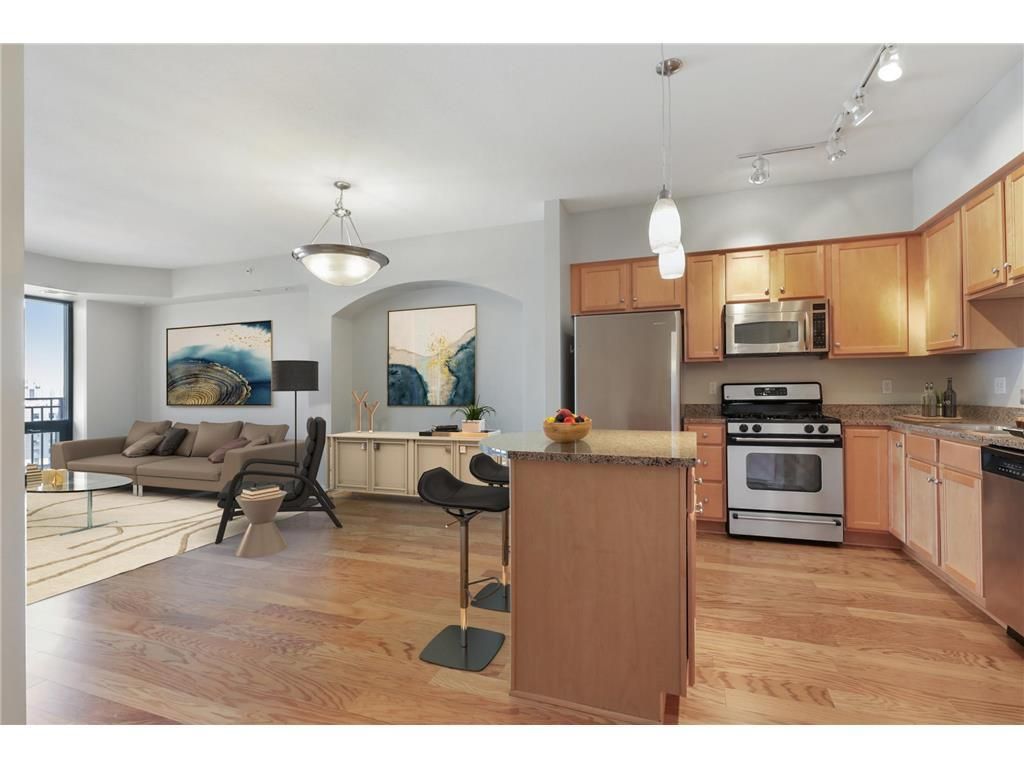 500 E Grant Street 909, Minneapolis, MN 55404
