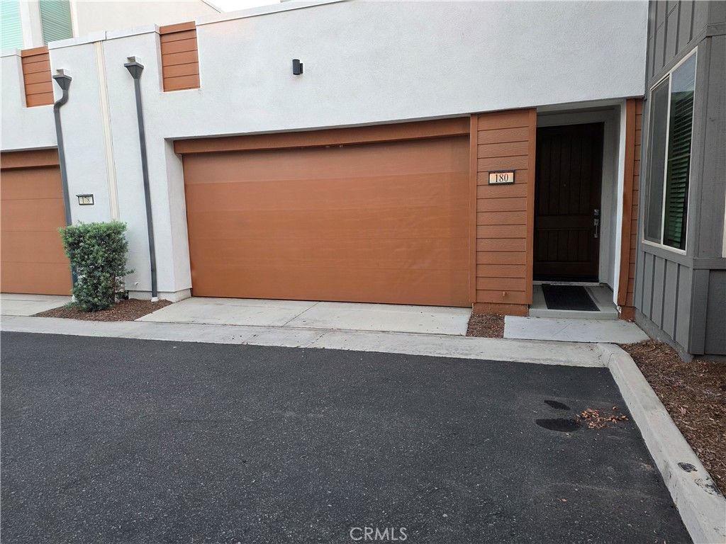 180 Episode, Irvine, CA 92618 — photo 2
